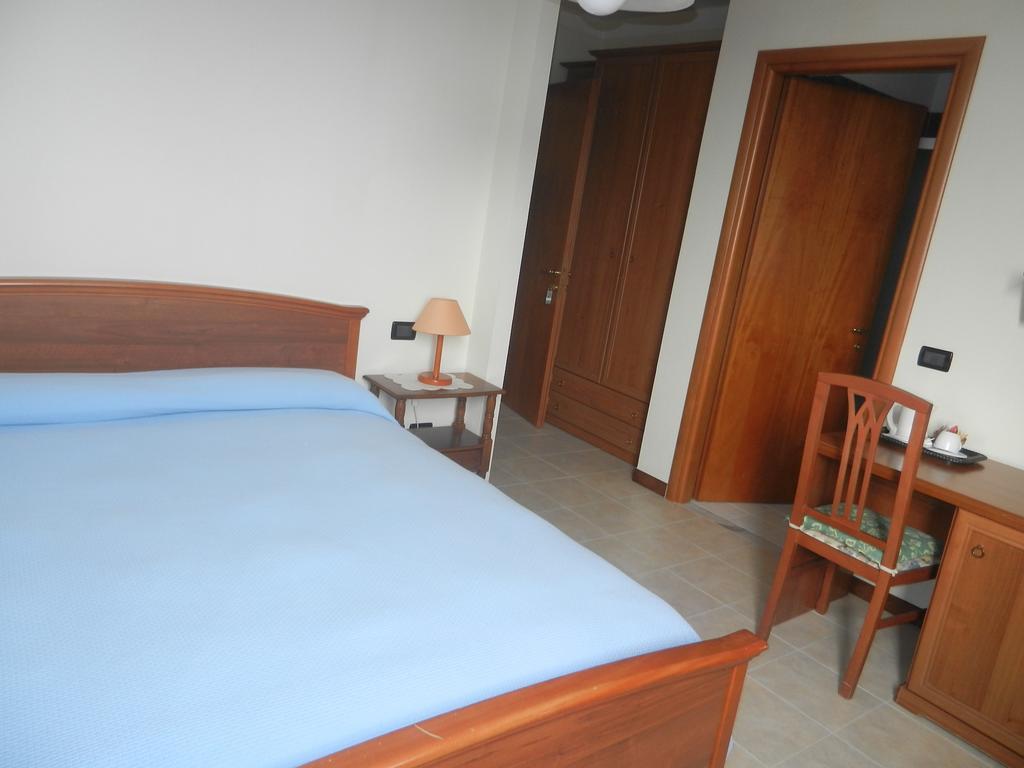 Locanda Primo Sole Leivi Стая снимка