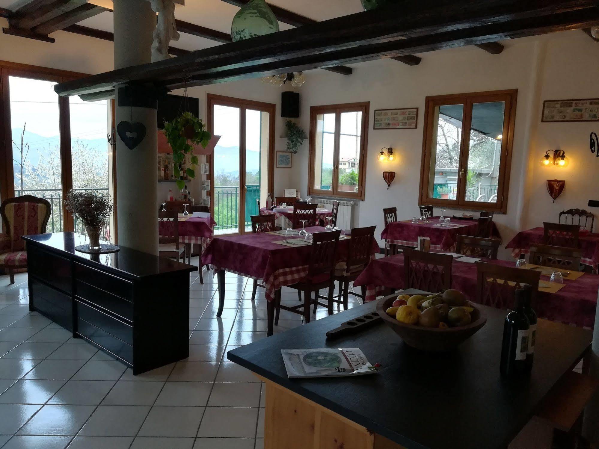 Locanda Primo Sole Leivi Екстериор снимка